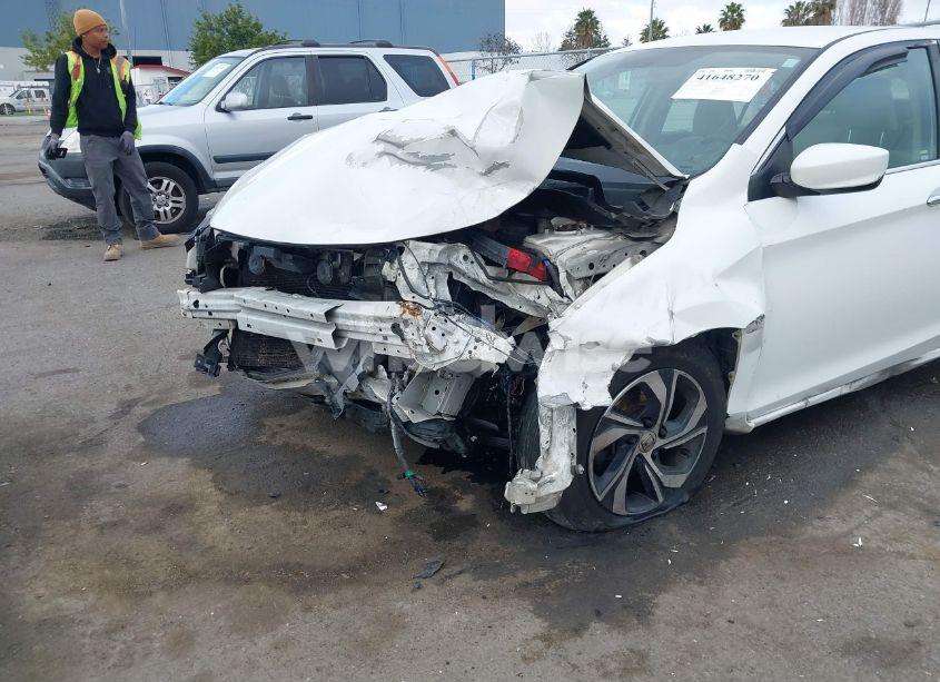 Photo 6 of 2016 Honda Accord LX (VIN 1HGCR2F30GA041895)