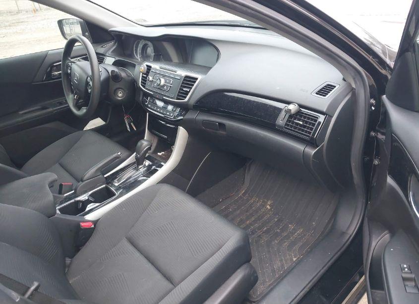 Photo 5 of 2016 Honda Accord LX (VIN 1HGCR2F30GA073567)