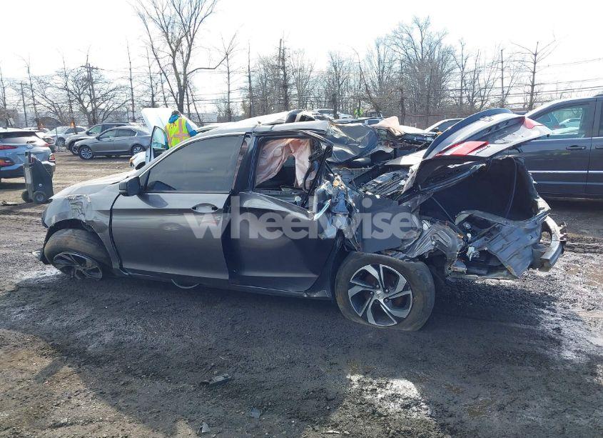 Photo 13 of 2016 Honda Accord LX (VIN 1HGCR2F30GA109273)