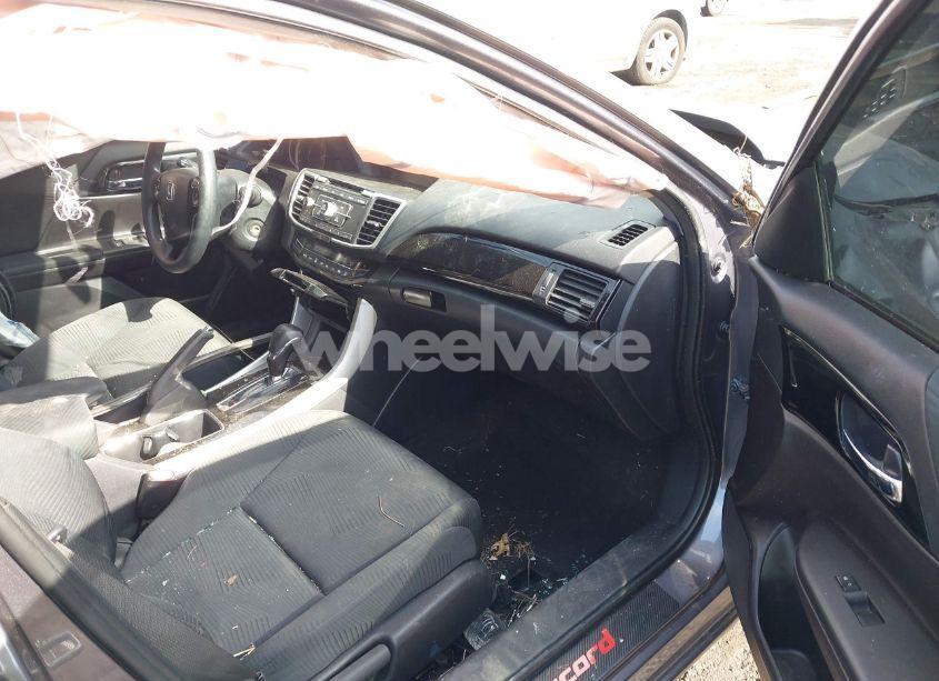 Photo 5 of 2016 Honda Accord LX (VIN 1HGCR2F30GA109273)