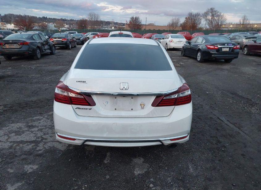 Photo 17 of 2016 Honda Accord LX (VIN 1HGCR2F30GA150597)