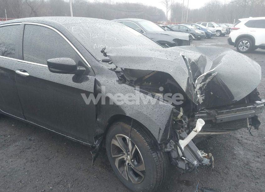 Photo 17 of 2016 Honda Accord LX (VIN 1HGCR2F30GA164659)