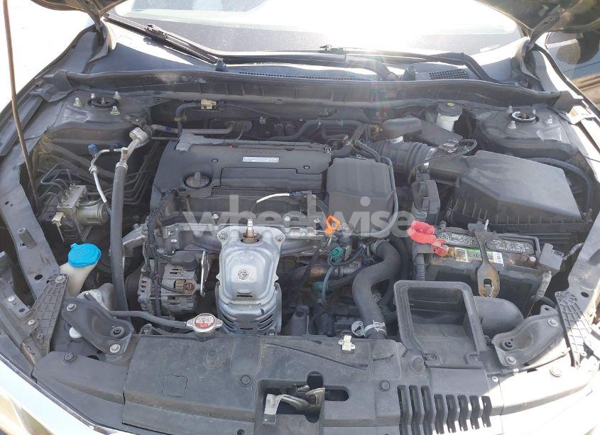 Photo 10 of 2016 Honda Accord LX (VIN 1HGCR2F30GA184359)