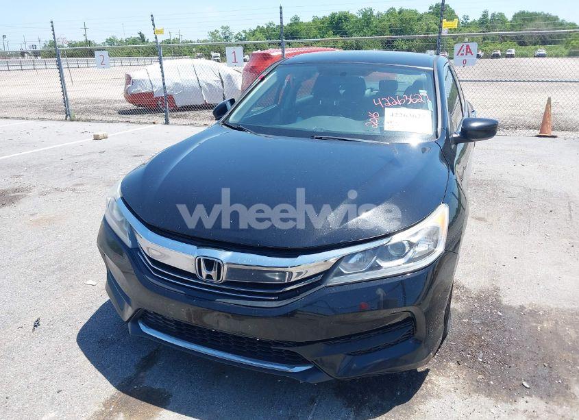 Photo 12 of 2016 Honda Accord LX (VIN 1HGCR2F30GA184359)