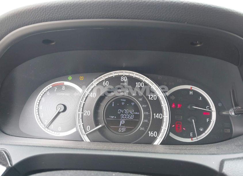 Photo 7 of 2017 Honda Accord LX (VIN 1HGCR2F30HA015573)