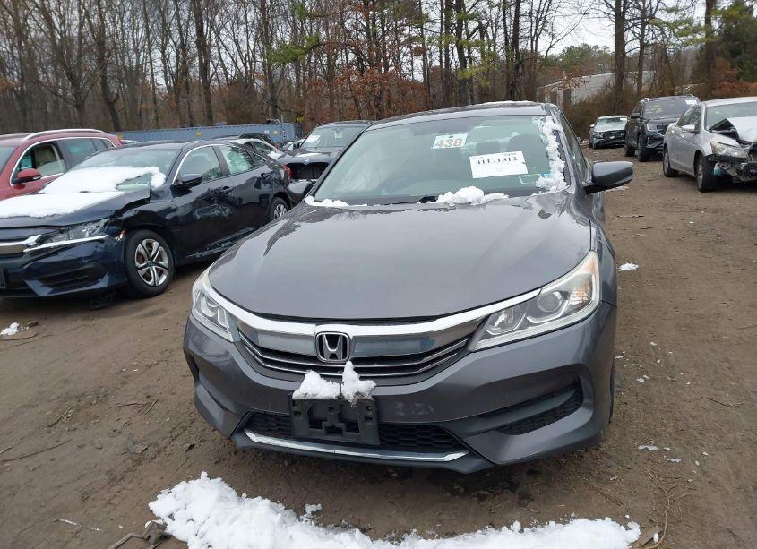 Photo 12 of 2017 Honda Accord LX (VIN 1HGCR2F30HA023575)