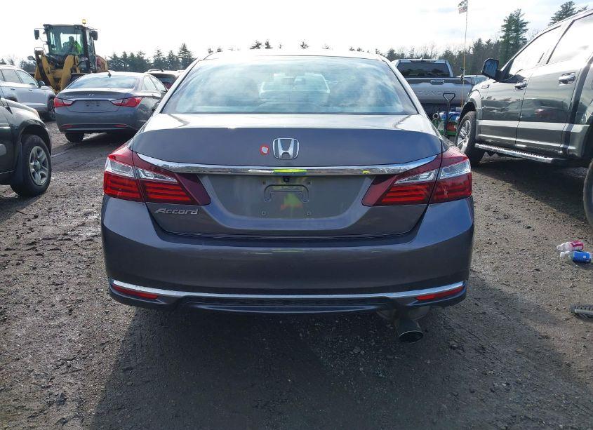 Photo 17 of 2017 Honda Accord LX (VIN 1HGCR2F30HA054342)