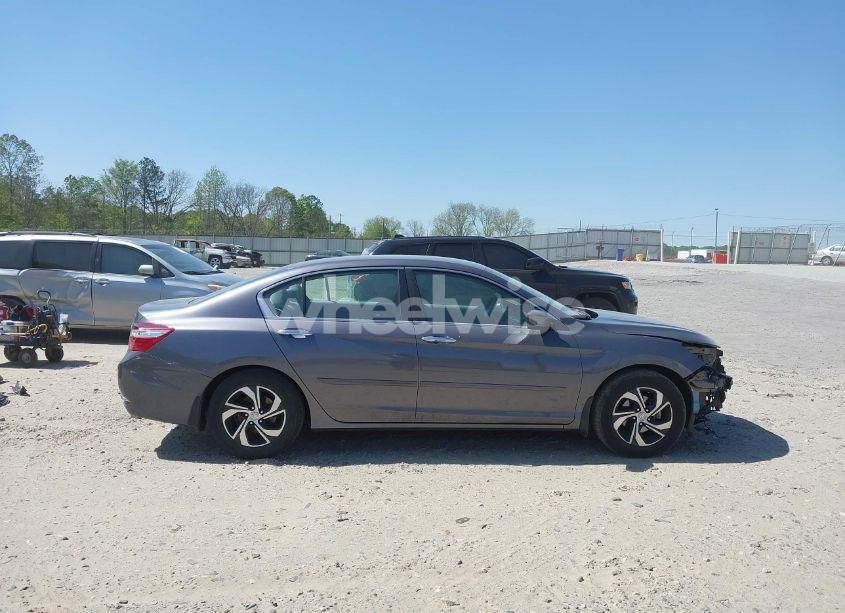 Photo 14 of 2017 Honda Accord LX (VIN 1HGCR2F30HA149127)
