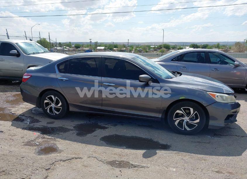 Photo 14 of 2017 Honda Accord LX (VIN 1HGCR2F30HA152383)