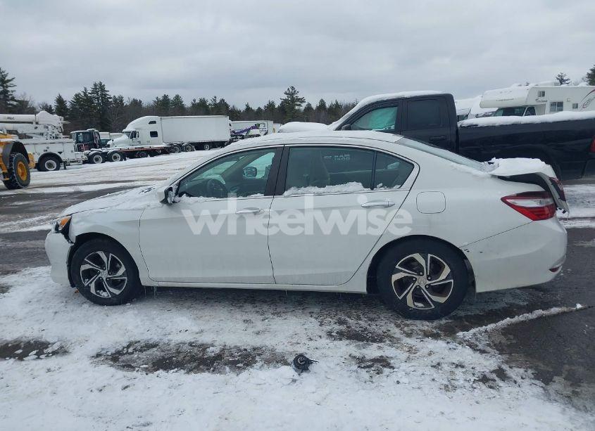 Photo 13 of 2017 Honda Accord LX (VIN 1HGCR2F30HA169166)