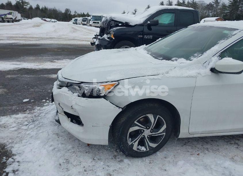 Photo 16 of 2017 Honda Accord LX (VIN 1HGCR2F30HA169166)