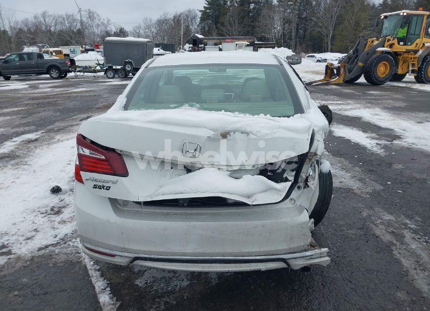 Photo 17 of 2017 Honda Accord LX (VIN 1HGCR2F30HA169166)