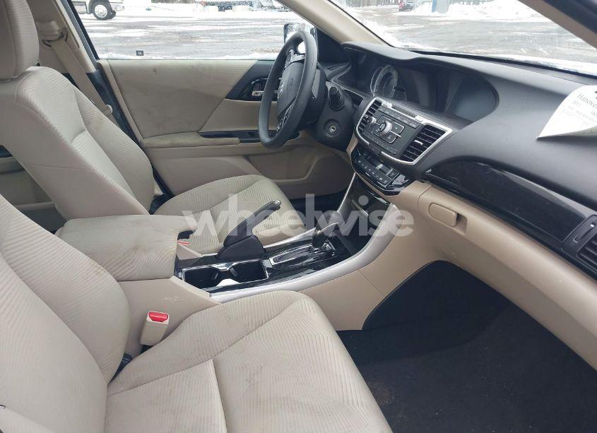 Photo 5 of 2017 Honda Accord LX (VIN 1HGCR2F30HA169166)