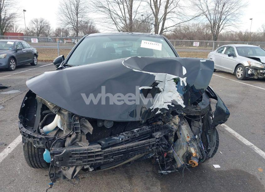 Photo 13 of 2017 Honda Accord LX (VIN 1HGCR2F30HA186064)