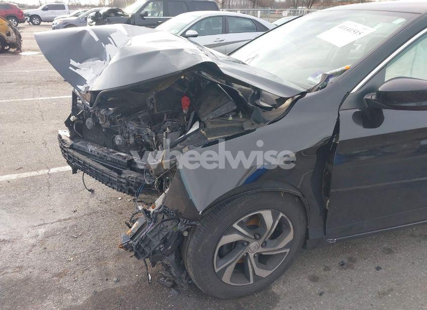 Photo 6 of 2017 Honda Accord LX (VIN 1HGCR2F30HA186064)