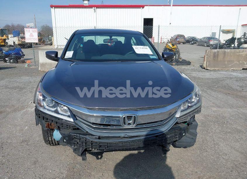 Photo 11 of 2017 Honda Accord LX (VIN 1HGCR2F30HA195167)