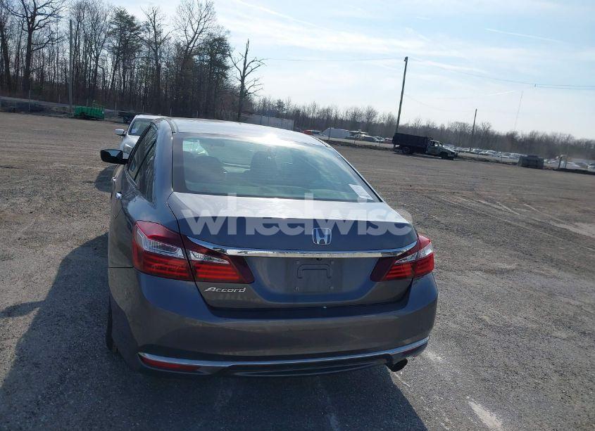 Photo 15 of 2017 Honda Accord LX (VIN 1HGCR2F30HA195167)