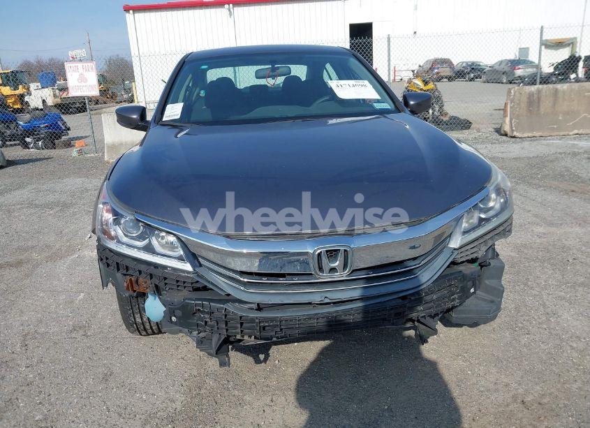 Photo 6 of 2017 Honda Accord LX (VIN 1HGCR2F30HA195167)