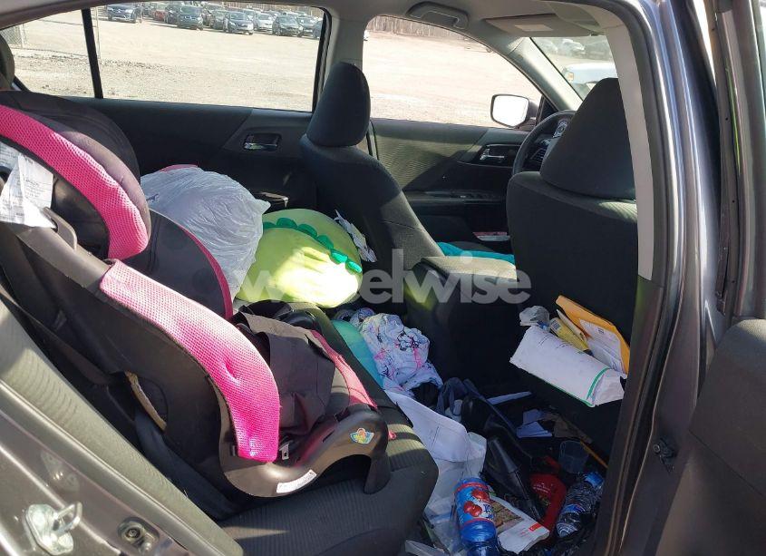 Photo 8 of 2017 Honda Accord LX (VIN 1HGCR2F30HA195167)