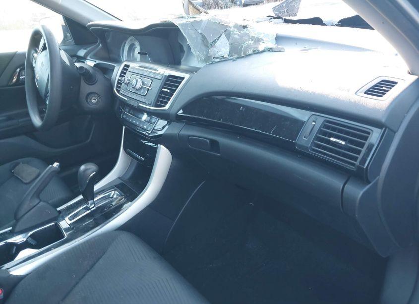 Photo 13 of 2017 Honda Accord LX (VIN 1HGCR2F30HA196559)