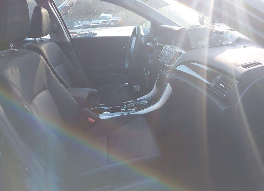 Photo 5 of 2017 Honda Accord LX (VIN 1HGCR2F30HA196559)