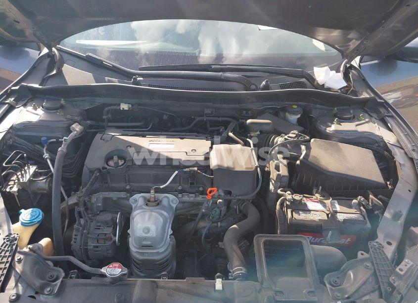 Photo 10 of 2017 Honda Accord LX (VIN 1HGCR2F30HA208211)