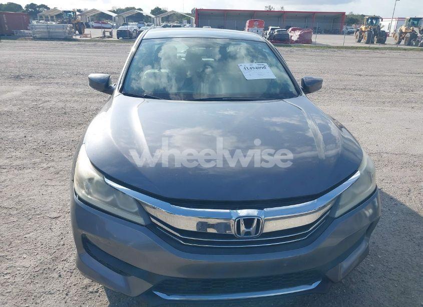 Photo 13 of 2017 Honda Accord LX (VIN 1HGCR2F30HA208211)