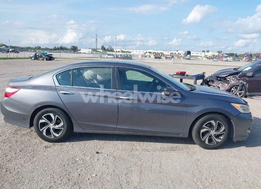 Photo 14 of 2017 Honda Accord LX (VIN 1HGCR2F30HA208211)