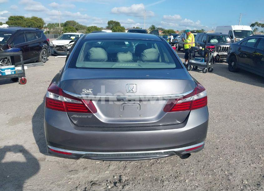 Photo 17 of 2017 Honda Accord LX (VIN 1HGCR2F30HA208211)