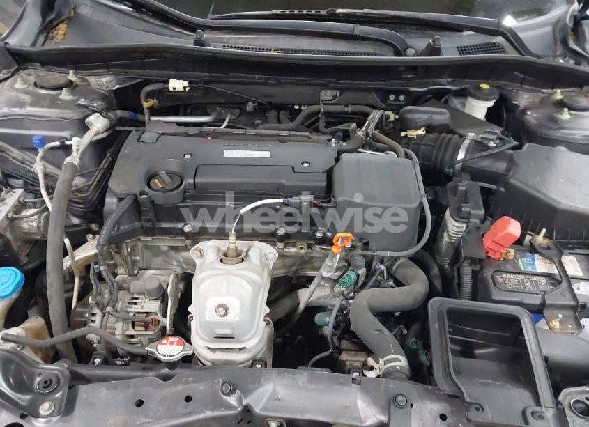 Photo 10 of 2017 Honda Accord LX (VIN 1HGCR2F30HA246165)