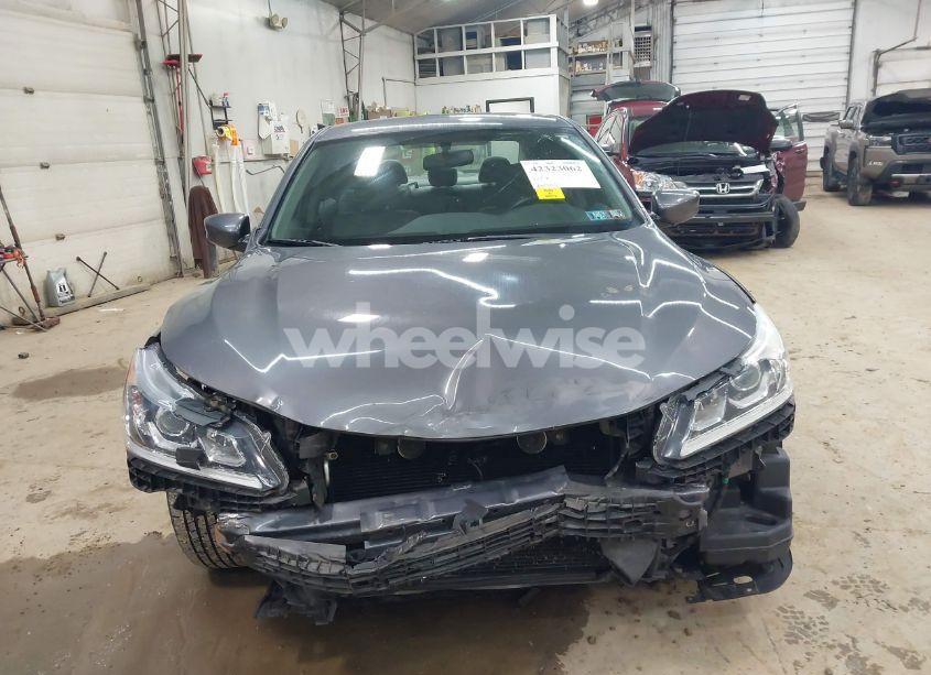 Photo 12 of 2017 Honda Accord LX (VIN 1HGCR2F30HA246165)