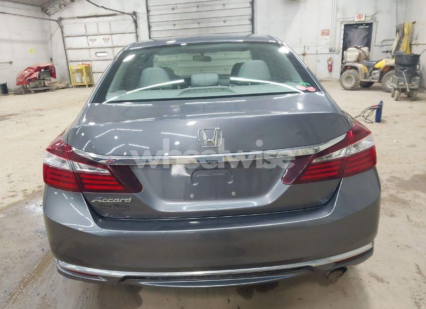 Photo 16 of 2017 Honda Accord LX (VIN 1HGCR2F30HA246165)