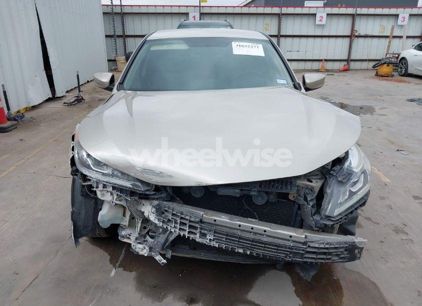 Photo 13 of 2017 Honda Accord LX (VIN 1HGCR2F30HA306932)