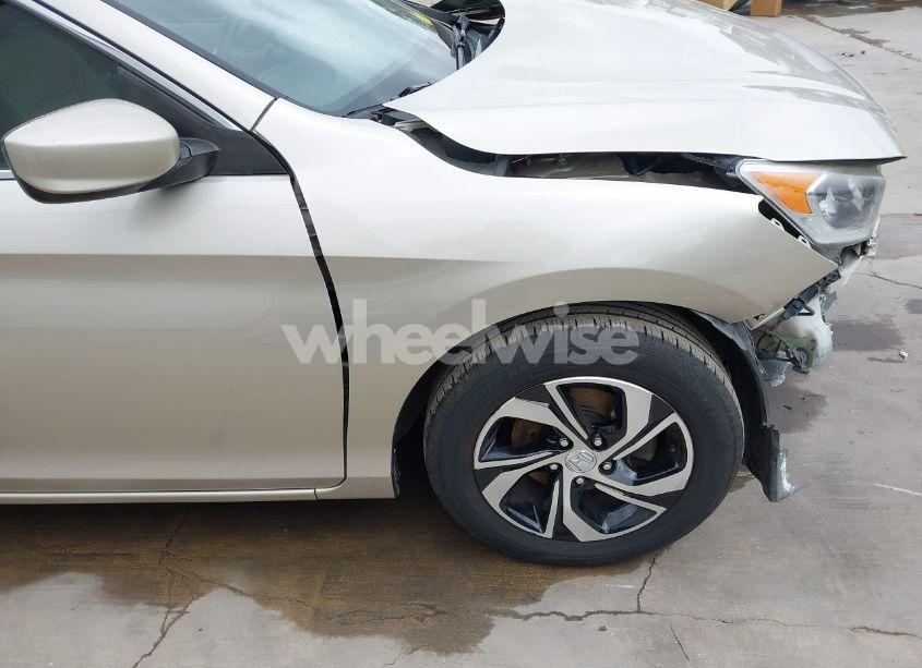 Photo 19 of 2017 Honda Accord LX (VIN 1HGCR2F30HA306932)