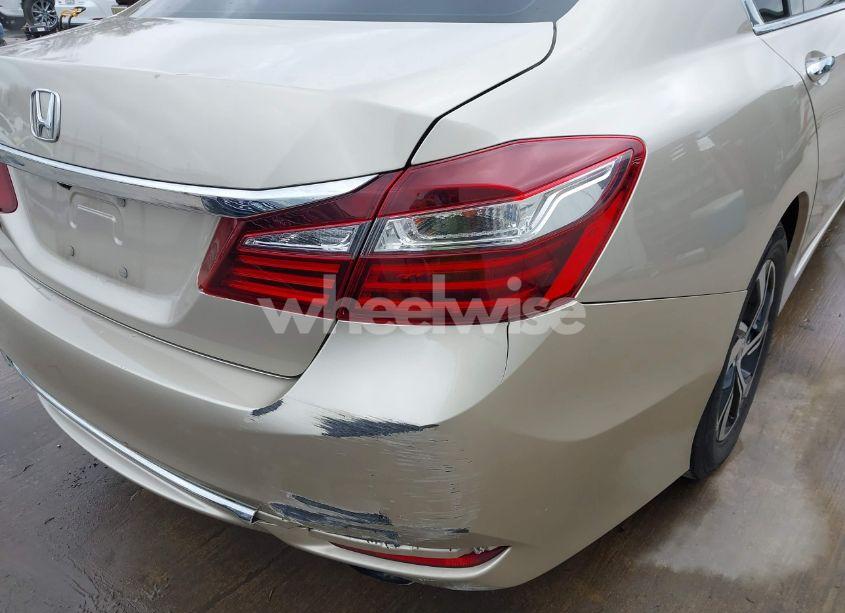 Photo 21 of 2017 Honda Accord LX (VIN 1HGCR2F30HA306932)