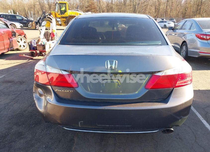 Photo 16 of 2013 Honda Accord LX (VIN 1HGCR2F31DA005550)