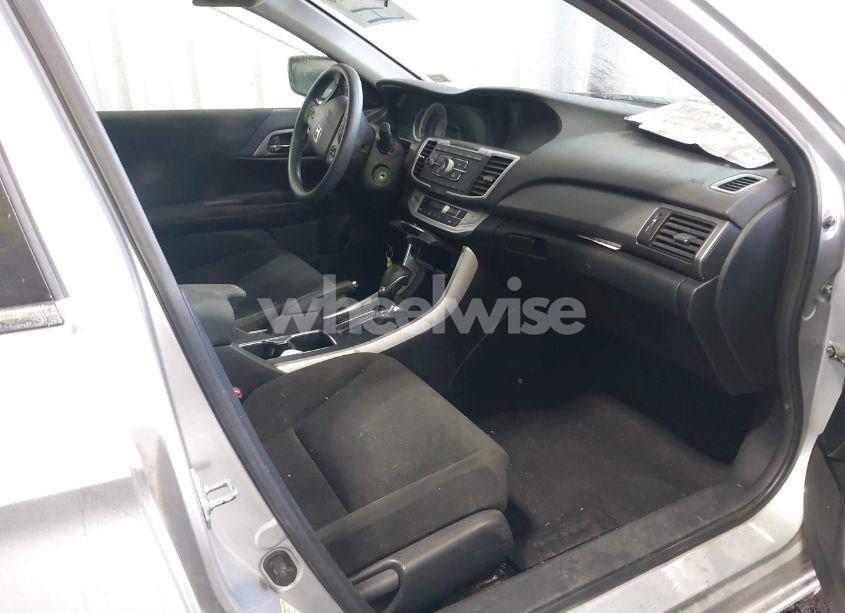 Photo 5 of 2013 Honda Accord LX (VIN 1HGCR2F31DA060161)