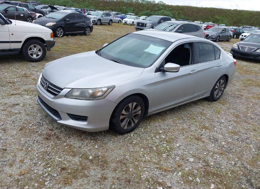 Photo 2 of 2013 Honda Accord LX (VIN 1HGCR2F31DA071659)