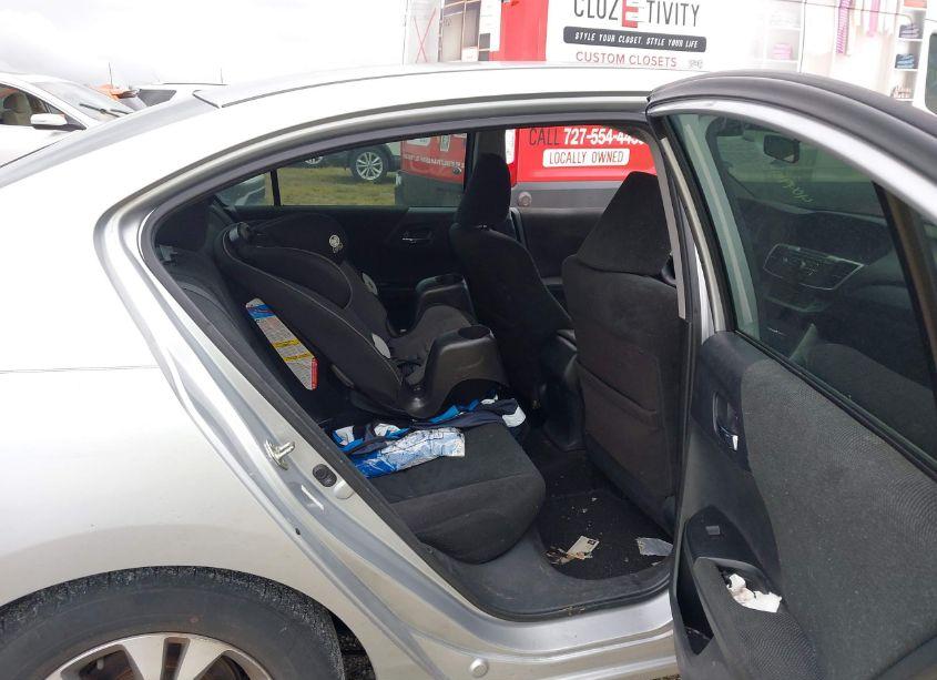 Photo 8 of 2013 Honda Accord LX (VIN 1HGCR2F31DA071659)