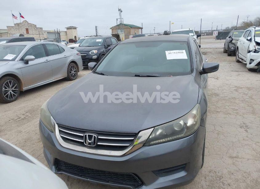 Photo 12 of 2013 Honda Accord LX (VIN 1HGCR2F31DA093046)