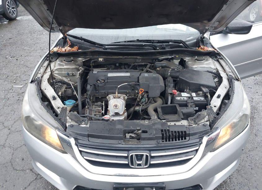 Photo 10 of 2013 Honda Accord LX (VIN 1HGCR2F31DA161183)