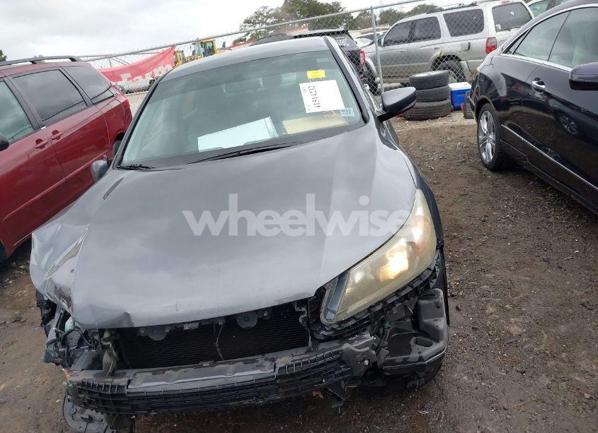 Photo 13 of 2013 Honda Accord LX (VIN 1HGCR2F31DA173480)