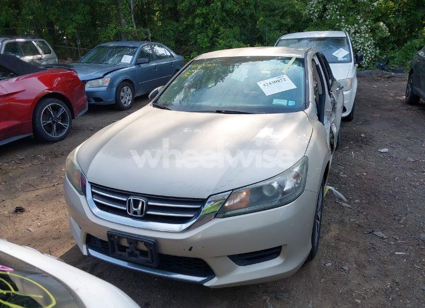 Photo 12 of 2013 Honda Accord LX (VIN 1HGCR2F31DA195737)