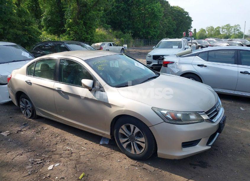 Photo 13 of 2013 Honda Accord LX (VIN 1HGCR2F31DA195737)