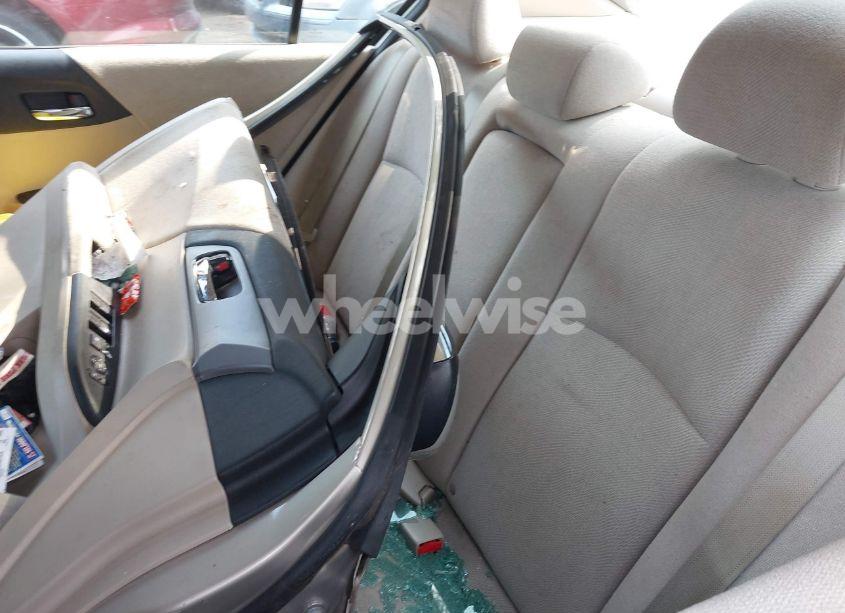 Photo 8 of 2013 Honda Accord LX (VIN 1HGCR2F31DA195737)