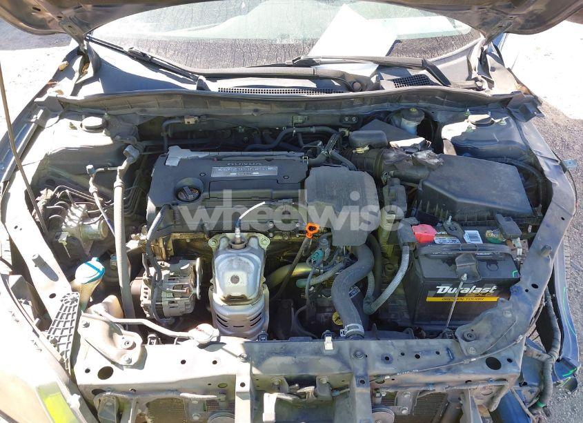 Photo 10 of 2013 Honda Accord LX (VIN 1HGCR2F31DA227621)