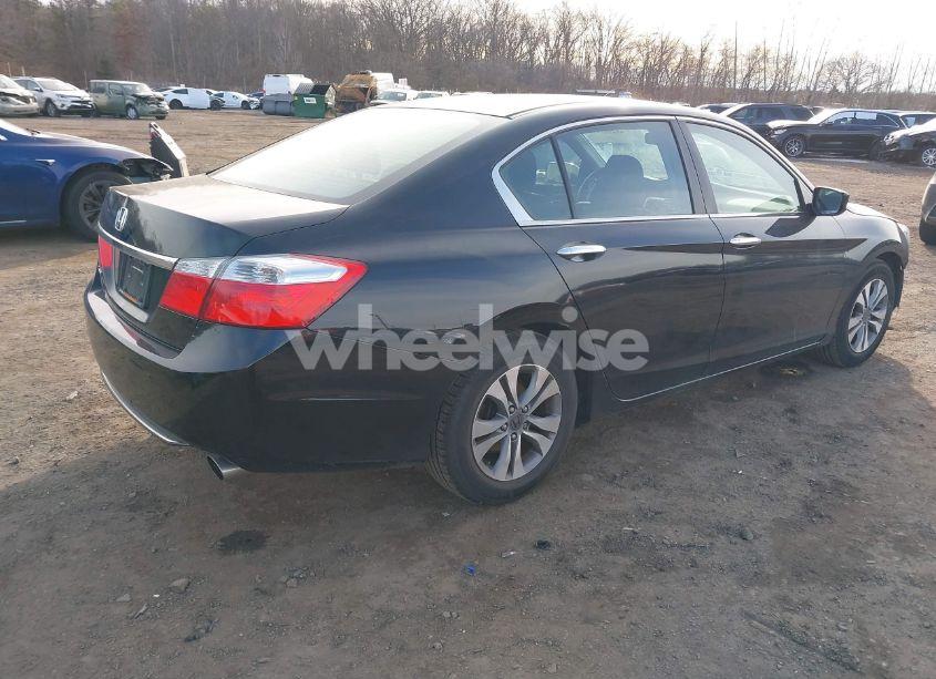 Photo 4 of 2013 Honda Accord LX (VIN 1HGCR2F31DA230499)