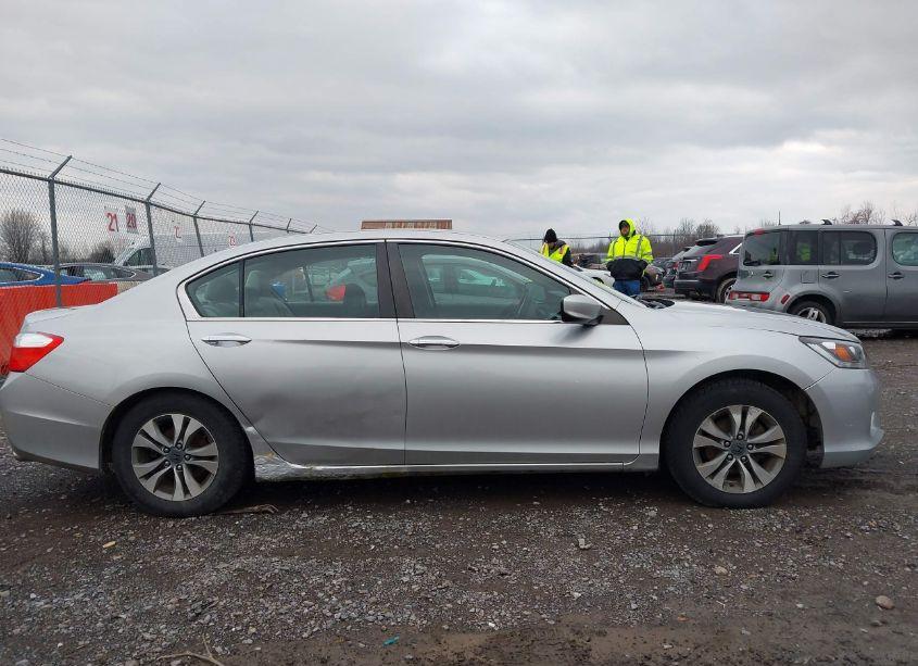 Photo 13 of 2013 Honda Accord LX (VIN 1HGCR2F31DA252129)
