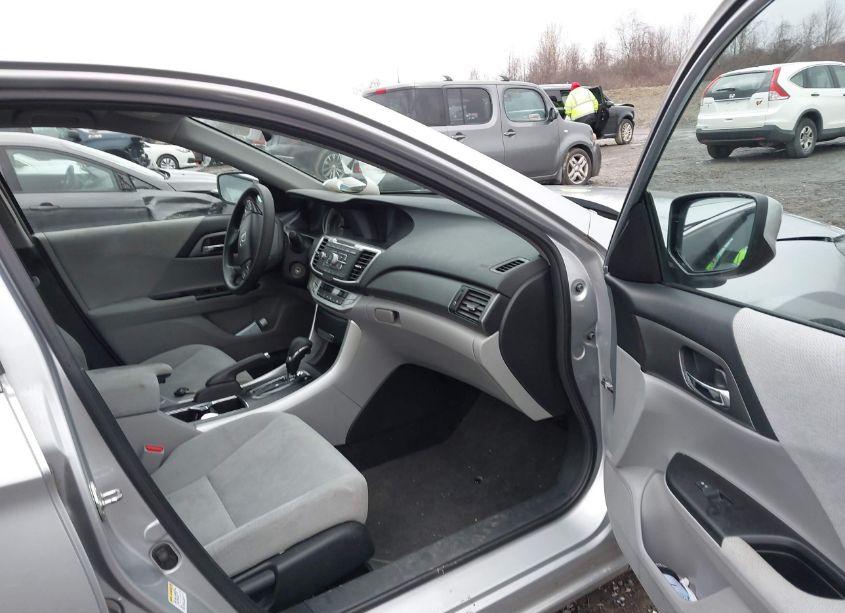 Photo 5 of 2013 Honda Accord LX (VIN 1HGCR2F31DA252129)