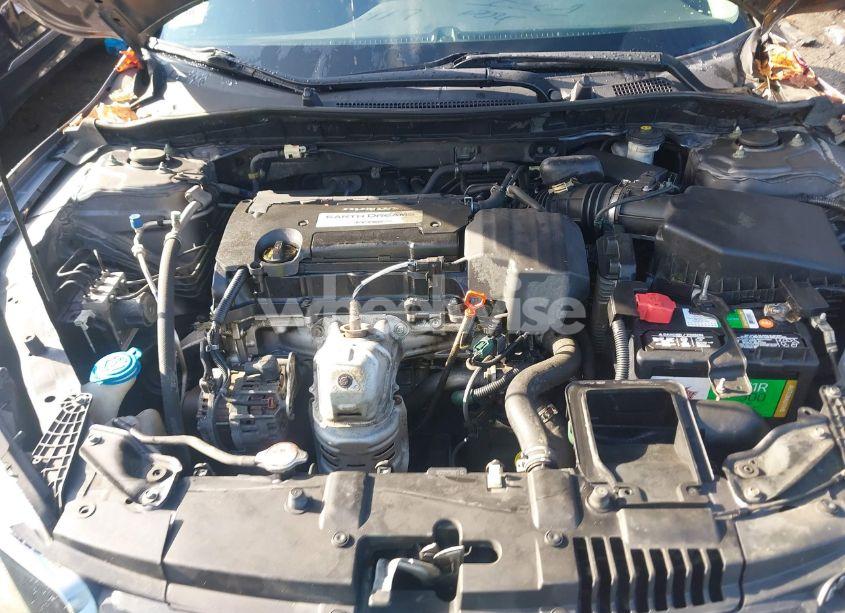 Photo 10 of 2013 Honda Accord LX (VIN 1HGCR2F31DA252499)
